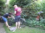 SX29555 Marijn and Jenni installing lights on push bike.jpg